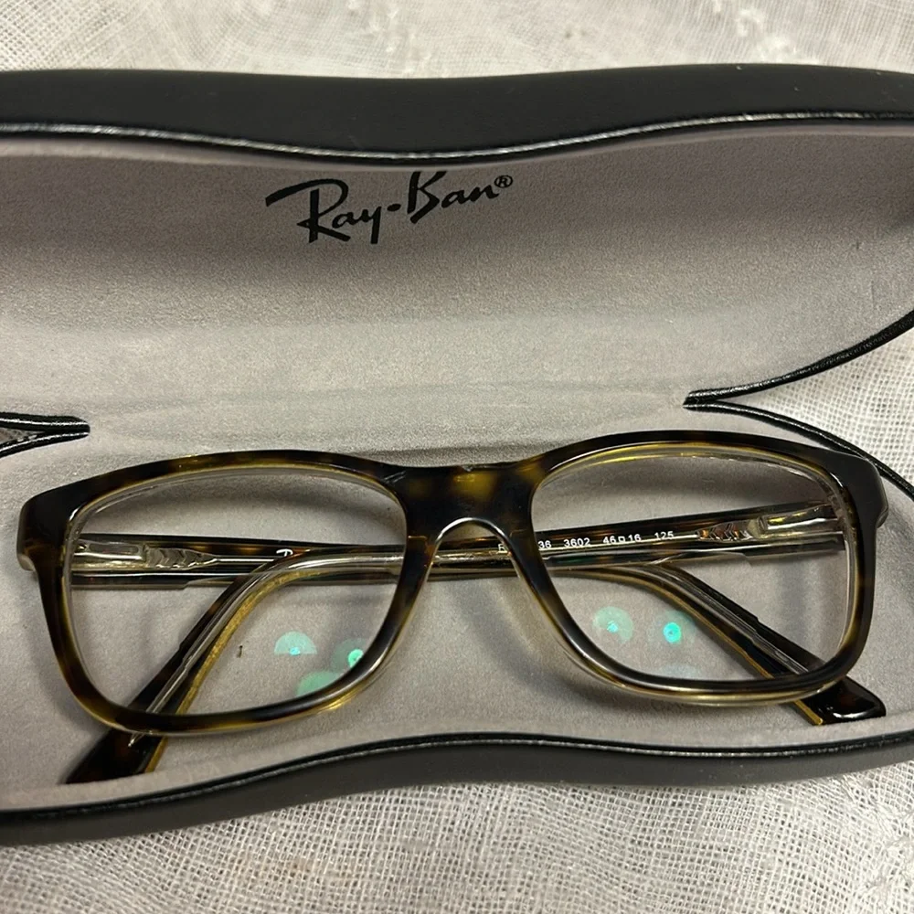 Ray-Ban frames with case